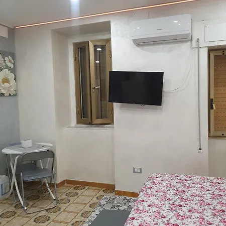 Golden House * Pizzo (Calabria)